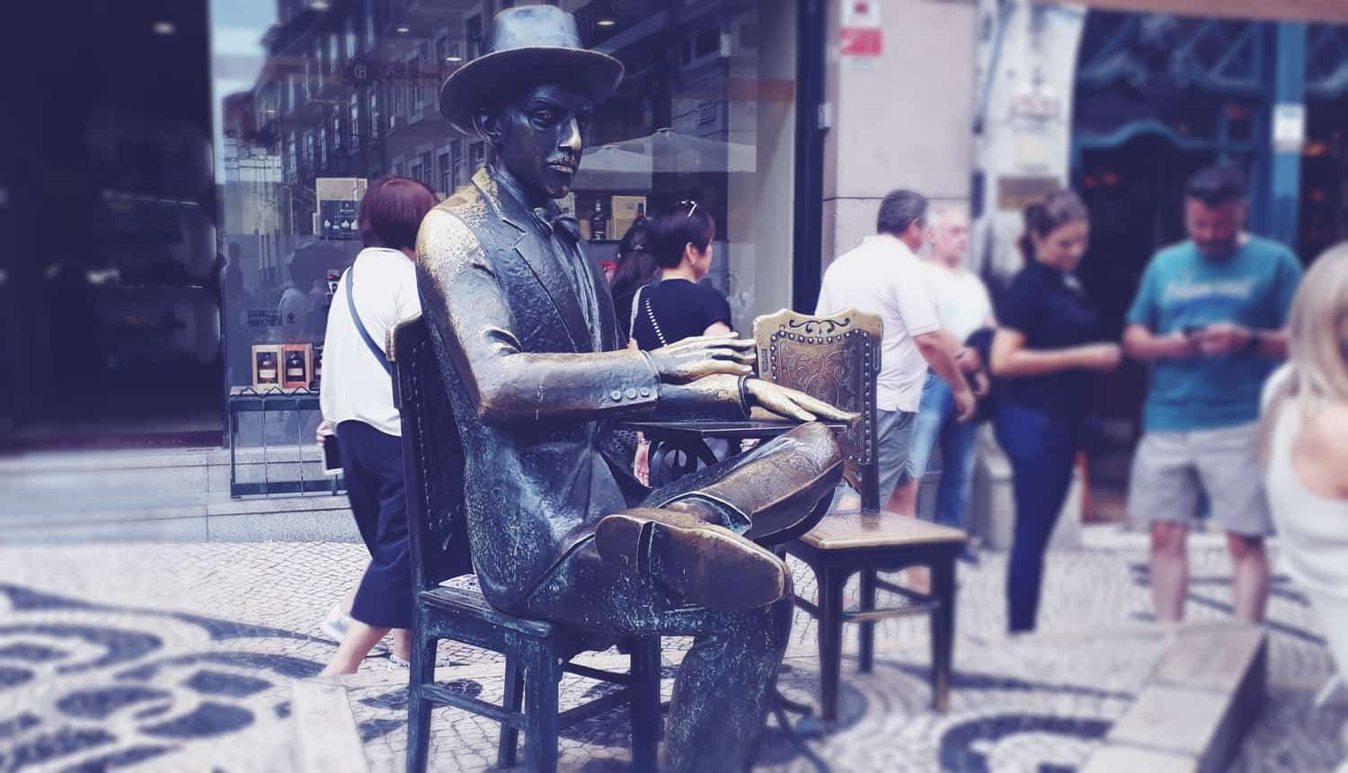 estatua de Pessoa